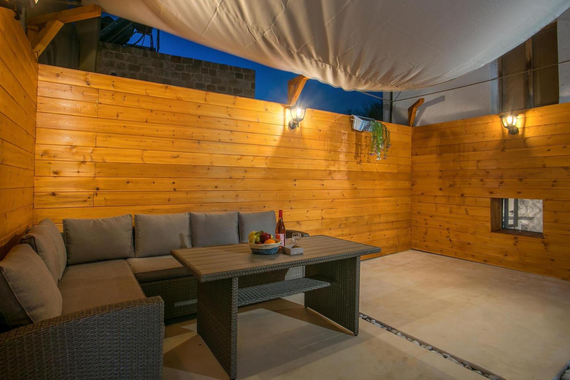 Iriada House Rhodes City Esterno foto